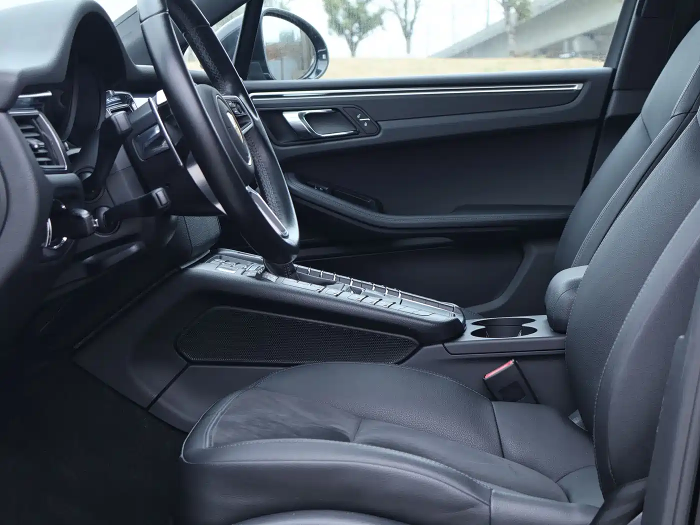 Porsche Macan 2017 Macan 2.0T фото 17