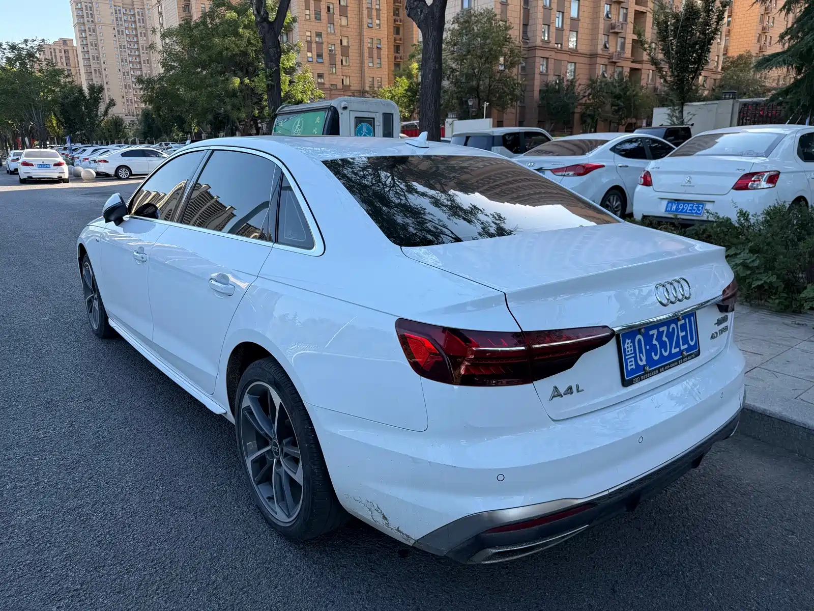 Фото 9 - Audi A4L