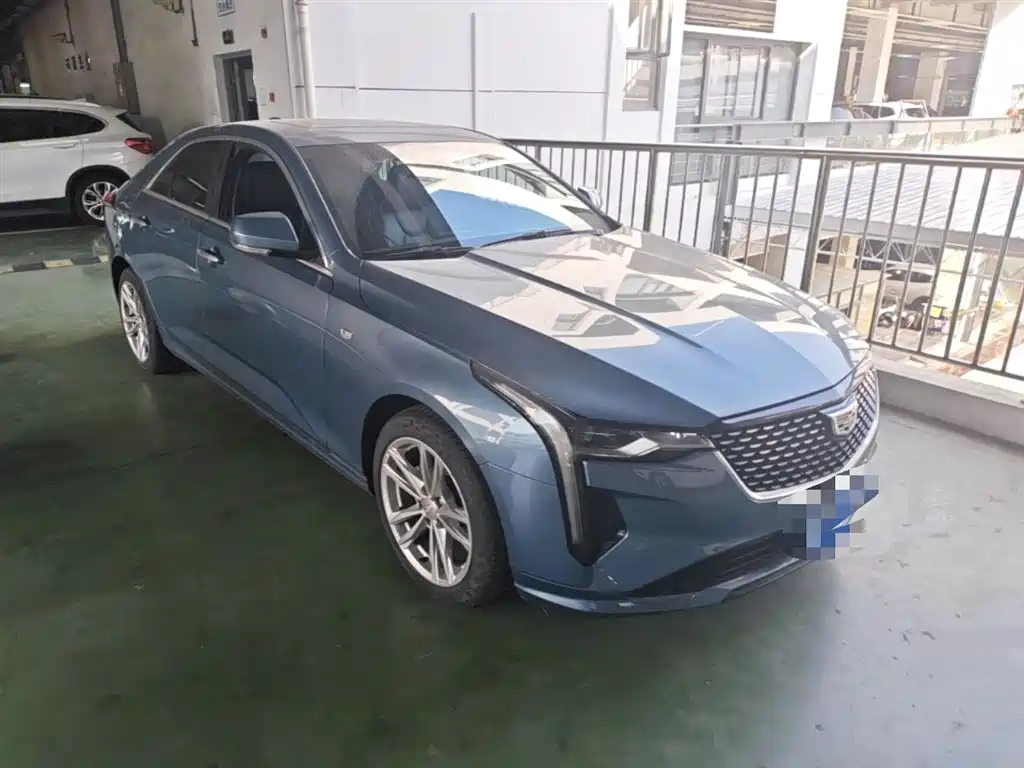 CADILLAC CT4