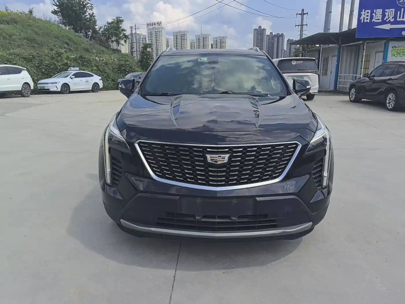 Cadillac XT4 2020 28T FWD Leading Trim фото 2