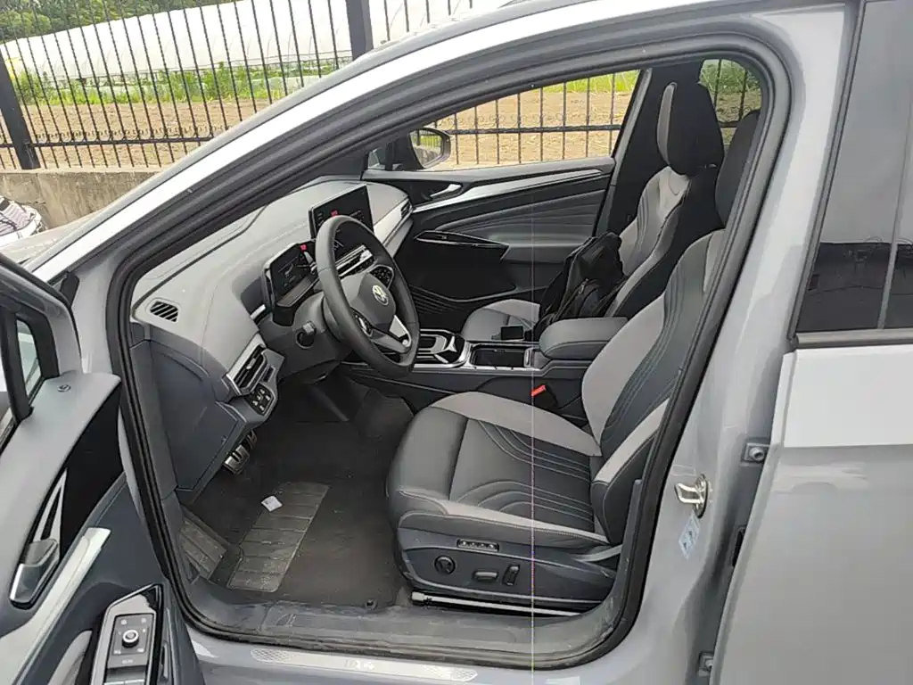 Фото 12 - Volkswagen ID.4 CROZZ