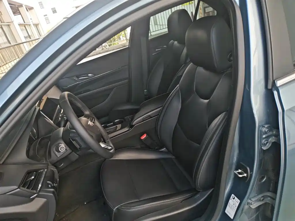 CADILLAC CT4
