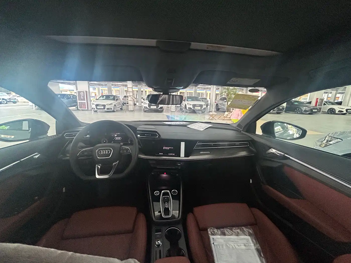Audi A3 2025 Facelift Sportback 35TFSI Flying Spur Premium фото 8