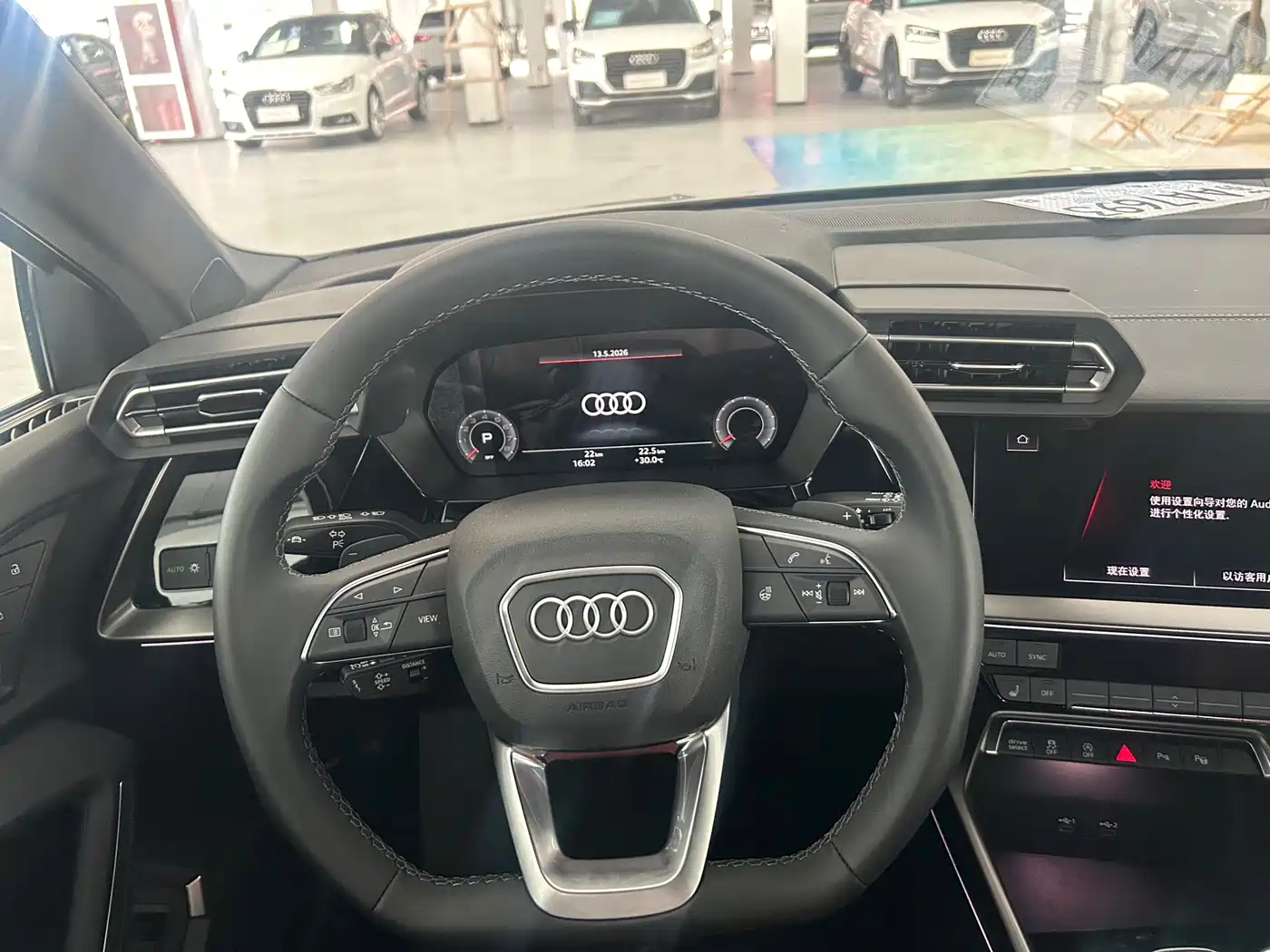 Audi A3 2025 Facelift Sportback 35TFSI Flying Spur Premium фото 9