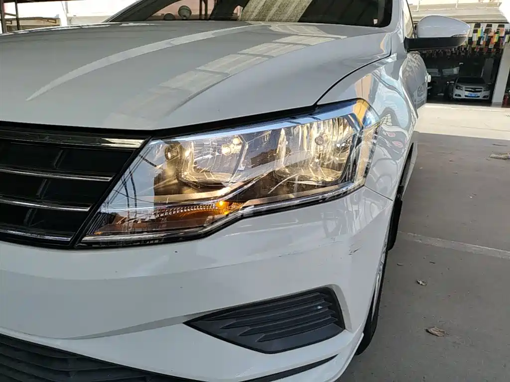 Volkswagen Jetta 2017 1.5L Manual Fashion фото 18