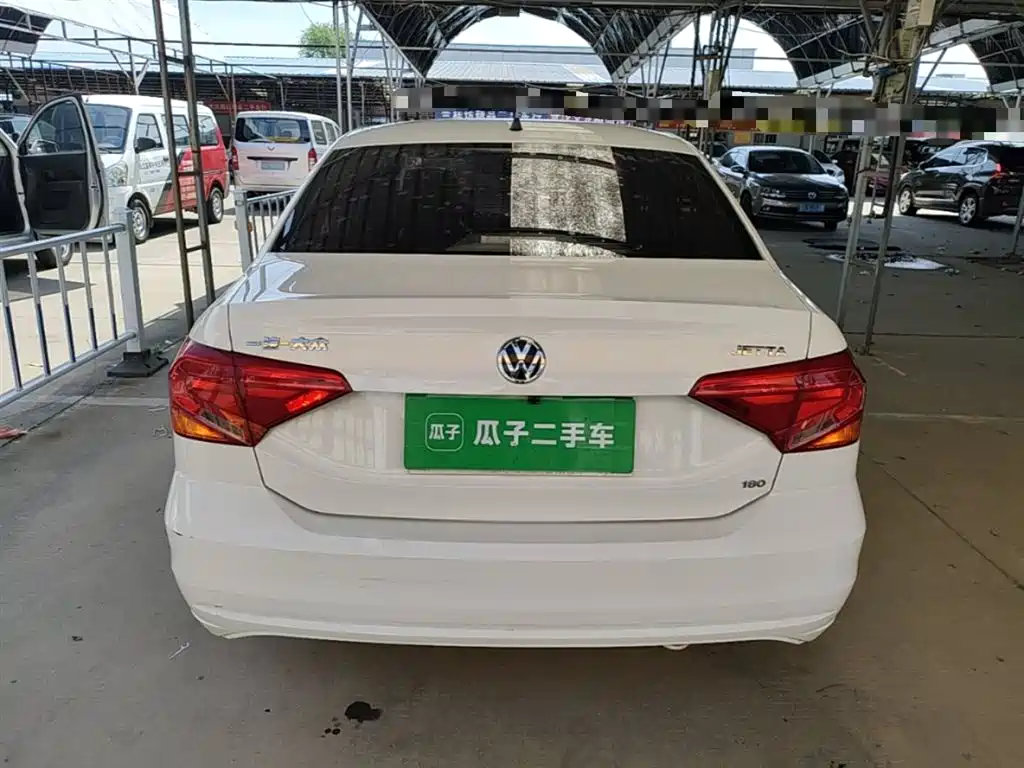 Volkswagen Jetta 2017 1.5L Manual Fashion фото 4
