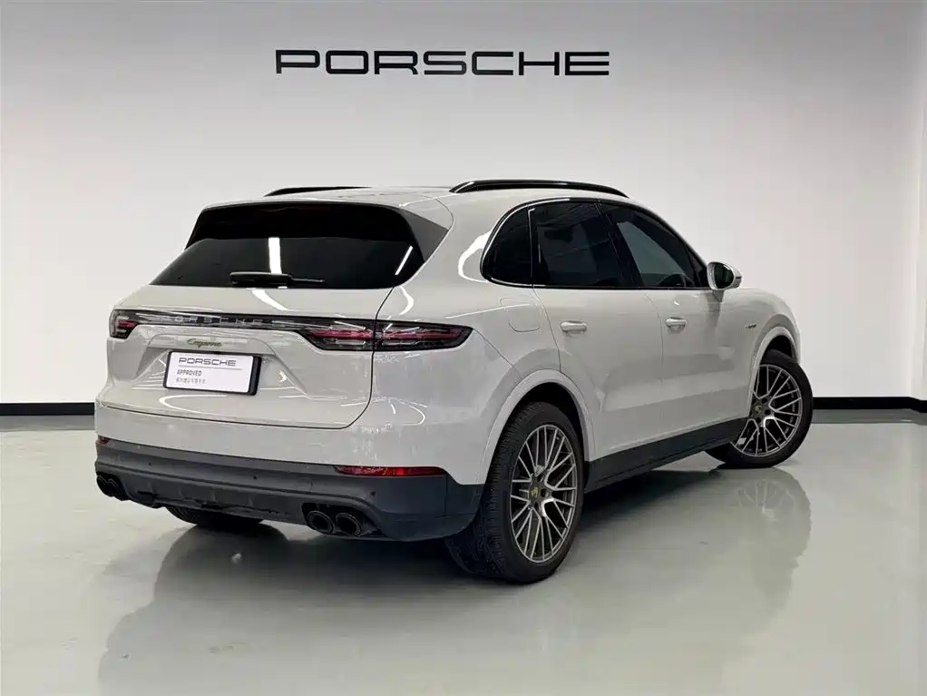 Porsche Cayenne New Energy 2021 Cayenne E-Hybrid 2.0T фото 8