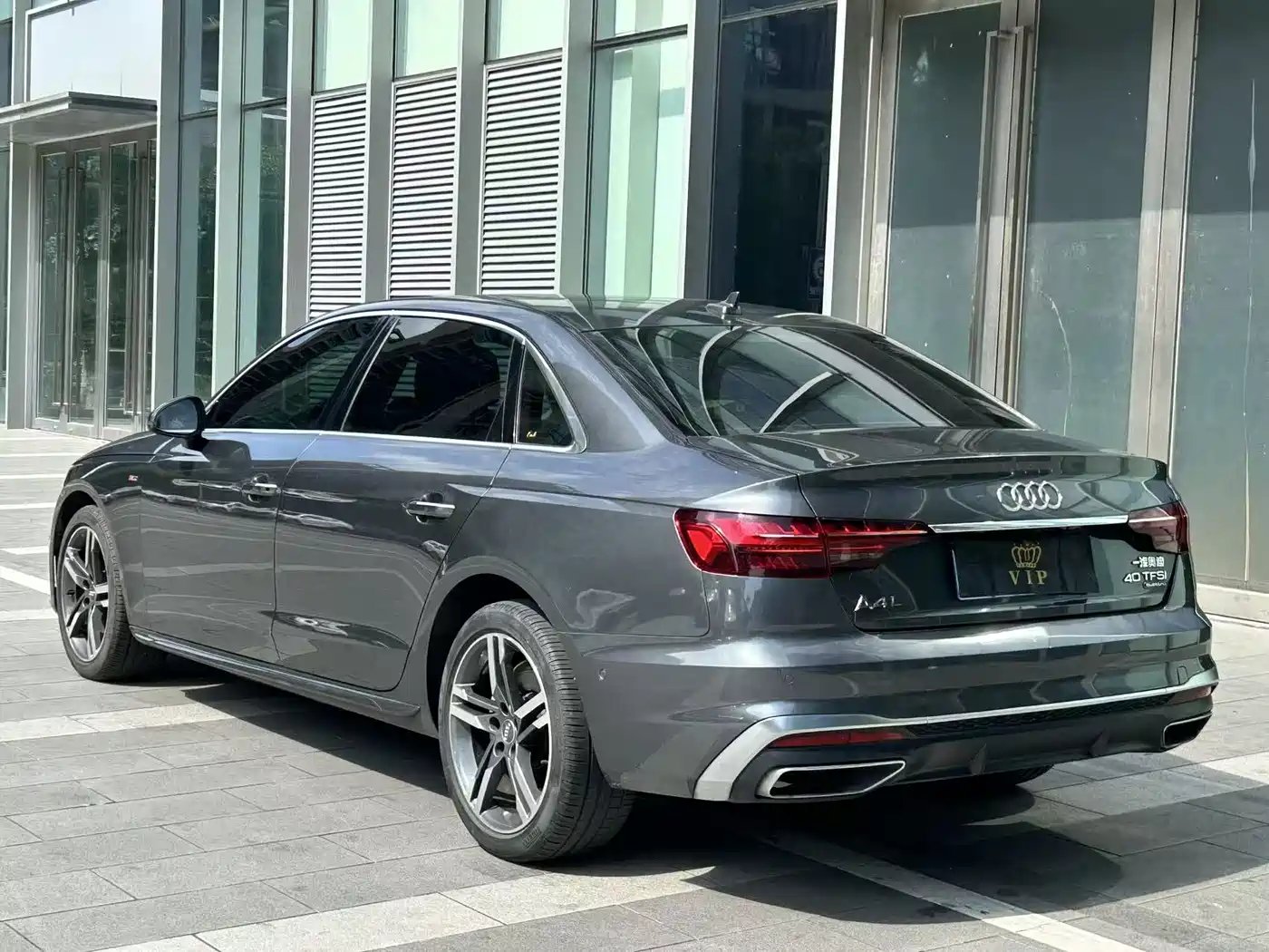 Audi A4L 2020 40 TFSI quattro Luxury Dynamic фото 4