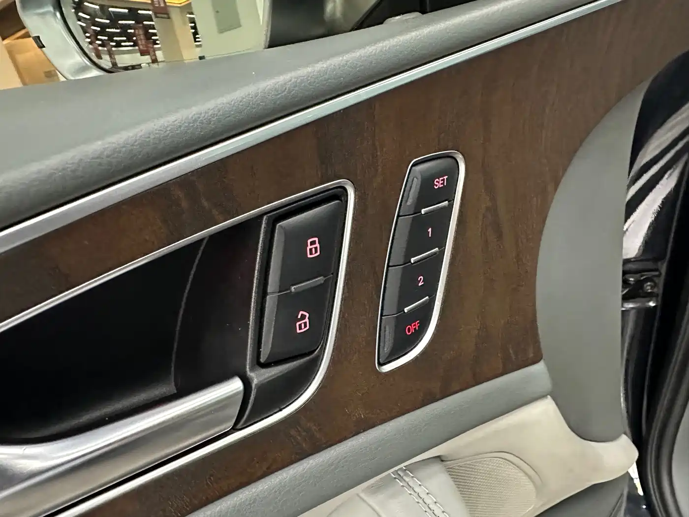 Фото 6 - Audi A6L