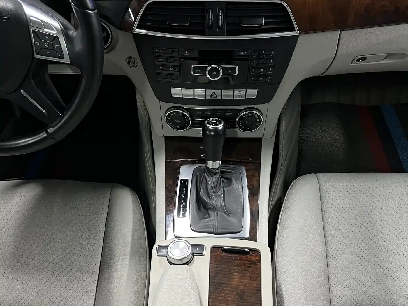 Mercedes-Benz C-Class 2013 C 260 CGI Fashion Edition фото 14