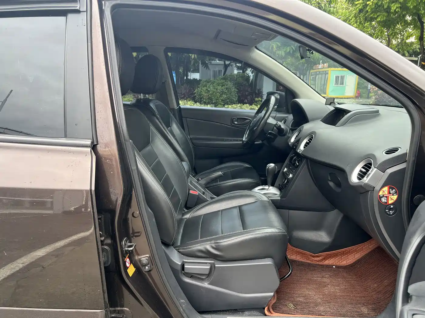 Renault Koleos (Import) 2015 2014 2.0L 2WD Standard Edition