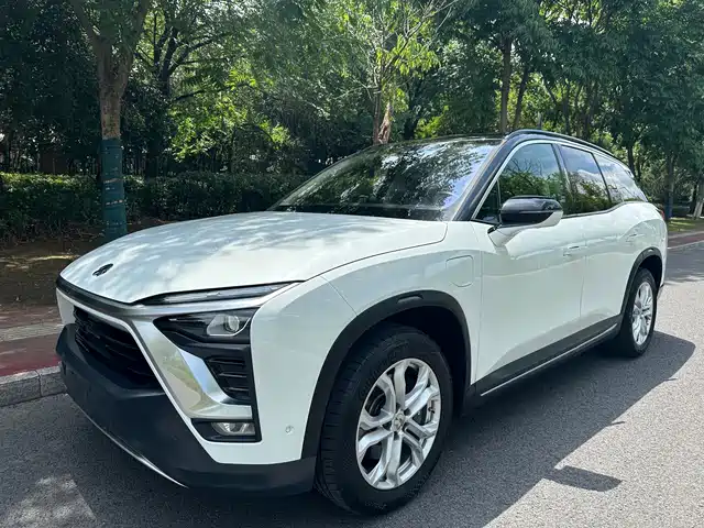 NIO ES8 2019