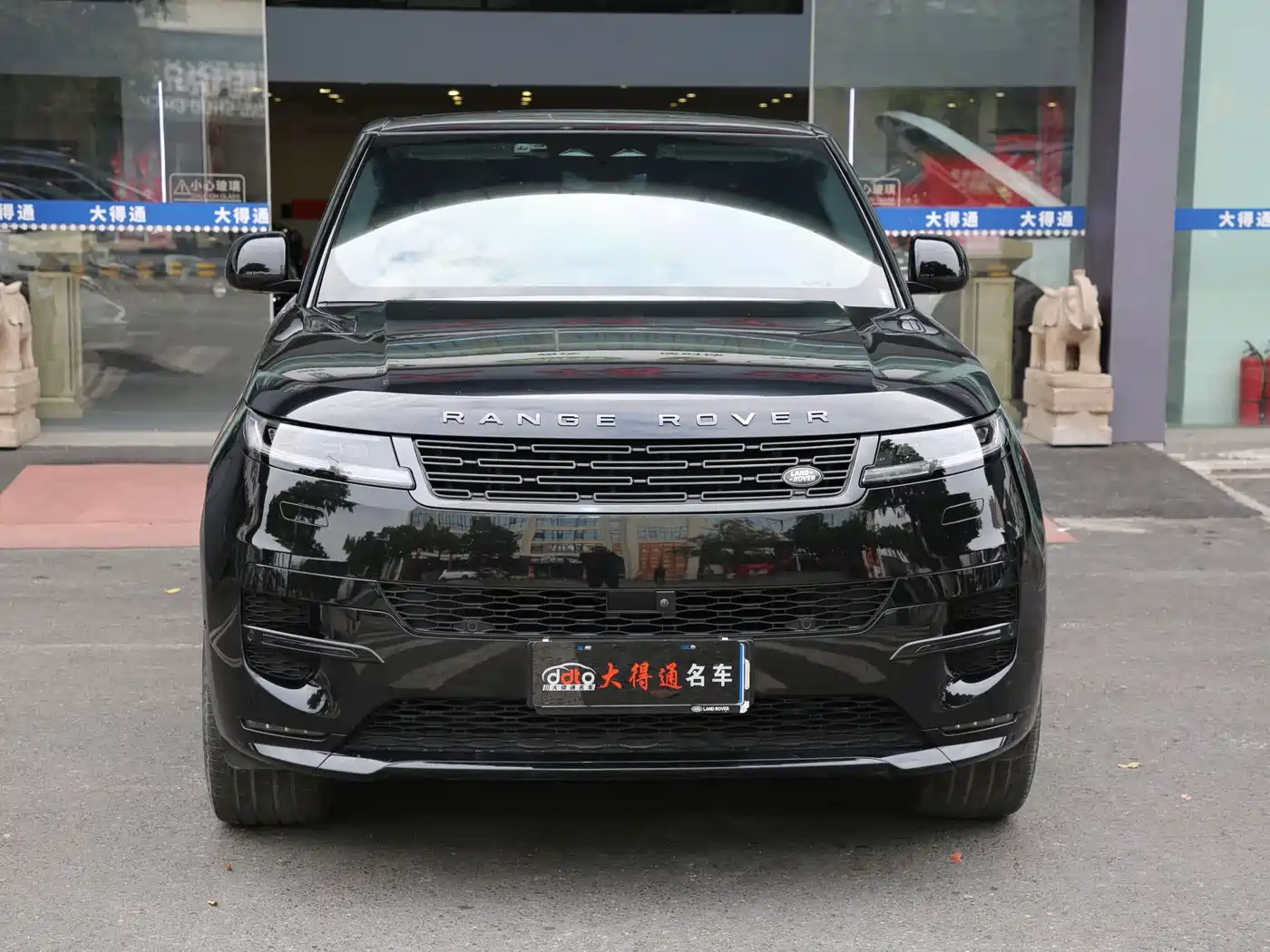 Land Rover Range Rover Sport 2023 400PS Dynamic SE фото 2