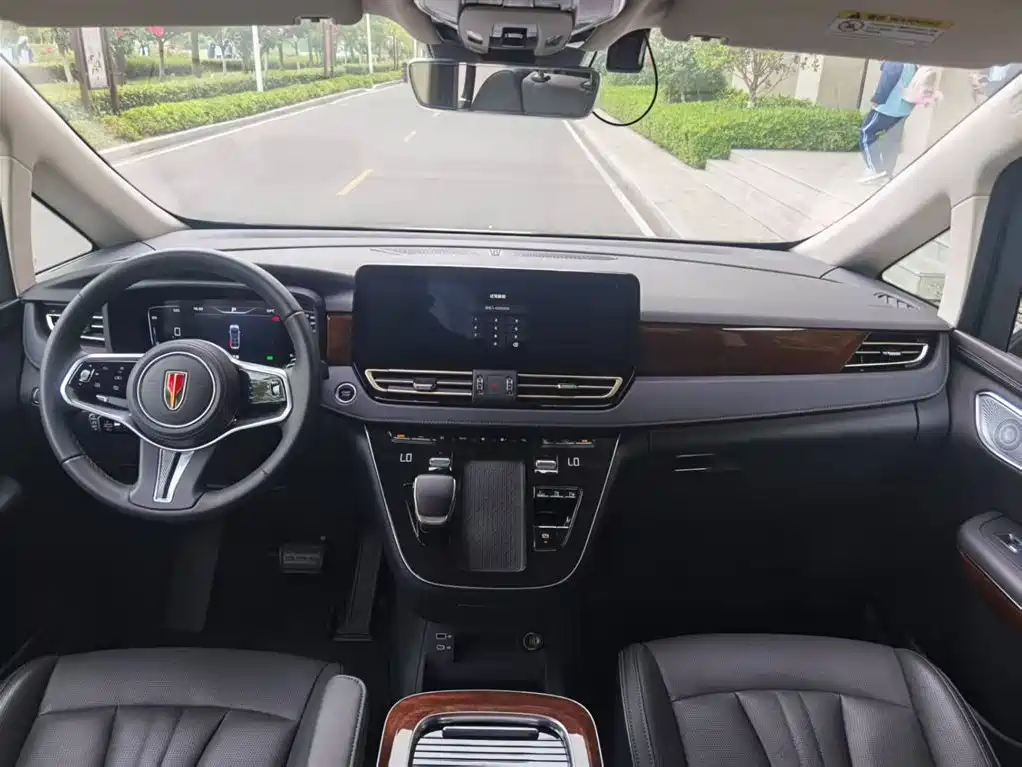 Hongqi HQ9 PHEV 2024 Model 2.0T AWD Luxury Edition фото 7
