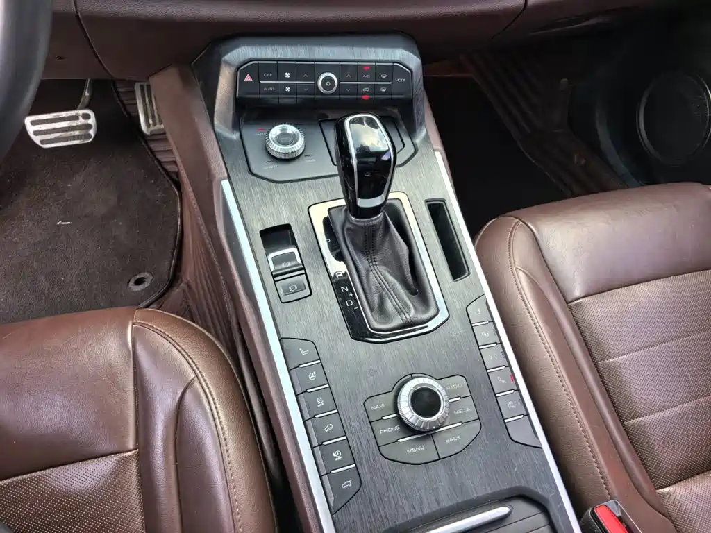 WEY P8 2018 2018 2.0T Flagship Model