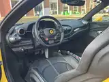 Photo 5 - Ferrari F8