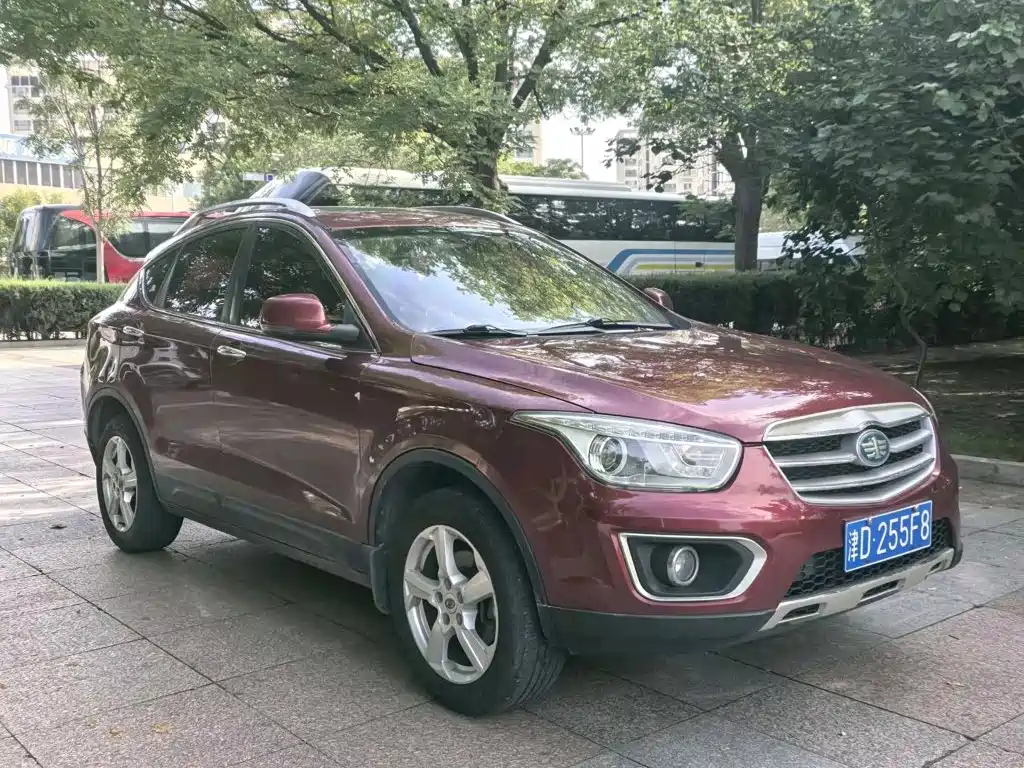 Besturn X80 2014 2013 2.0L Automatic Luxury Type