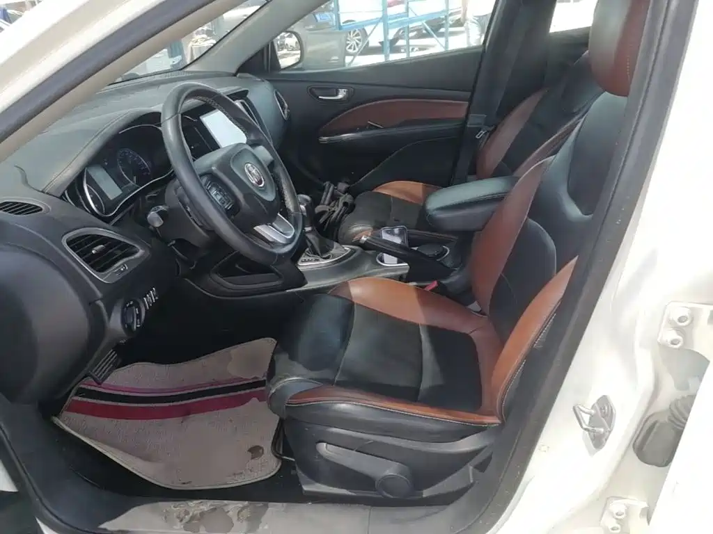Fiat Viaggio 2016 2015 1.4T Auto Sport Edition