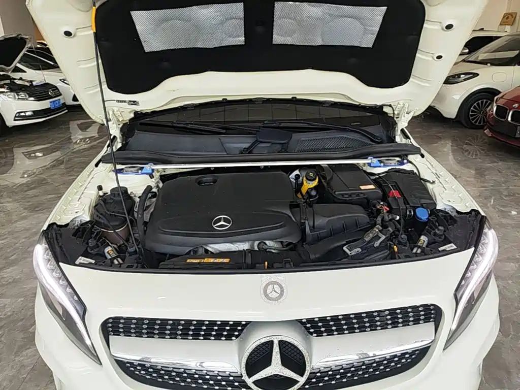Mercedes-Benz GLA (Import) 2015 2015 GLA 200