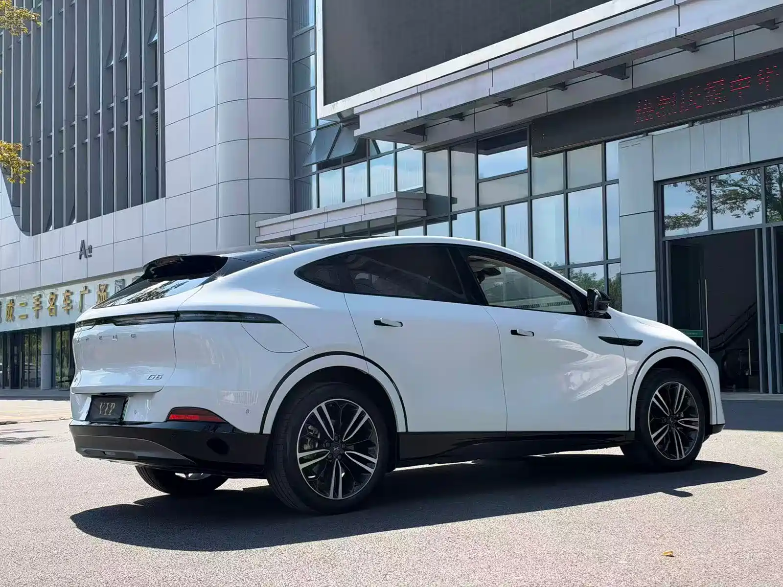 Фото 4 - XPeng G6