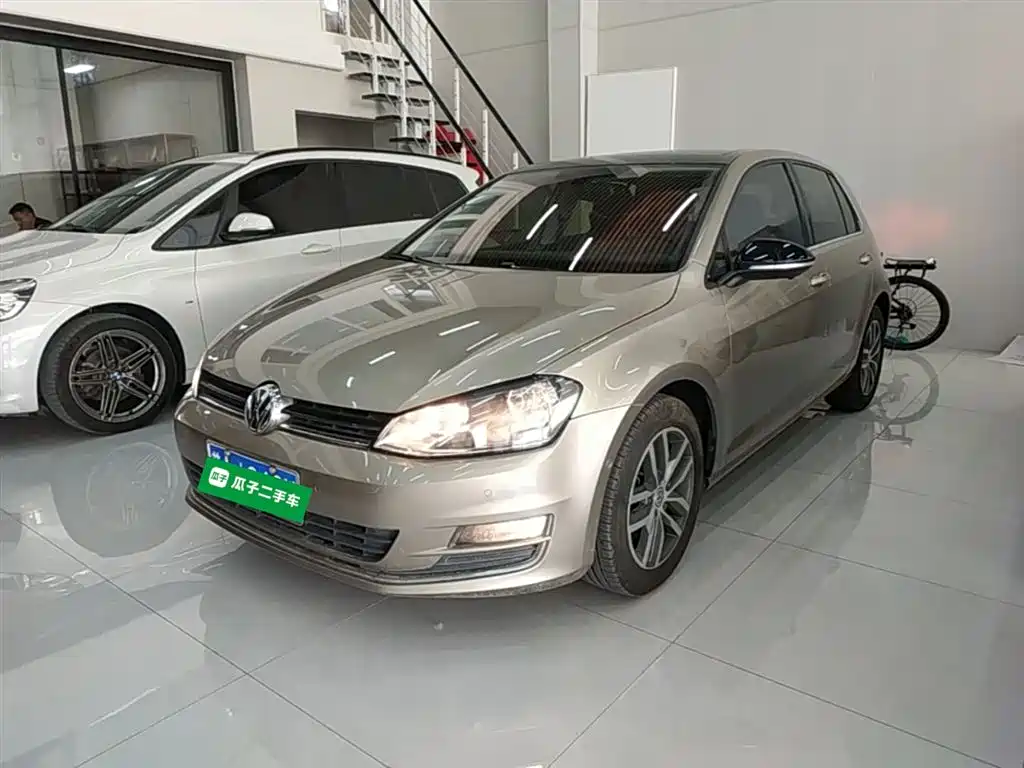Volkswagen Golf 2017 230TSI Auto Luxury Millionth Anniversary Edition фото 2