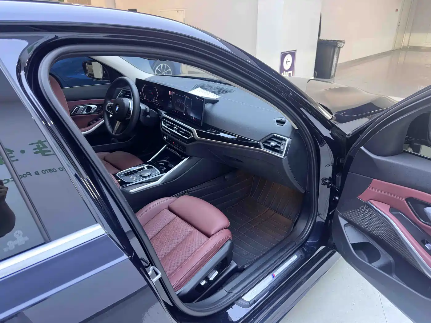 BMW 3 Series 2023 320Li M Sport Package фото 22