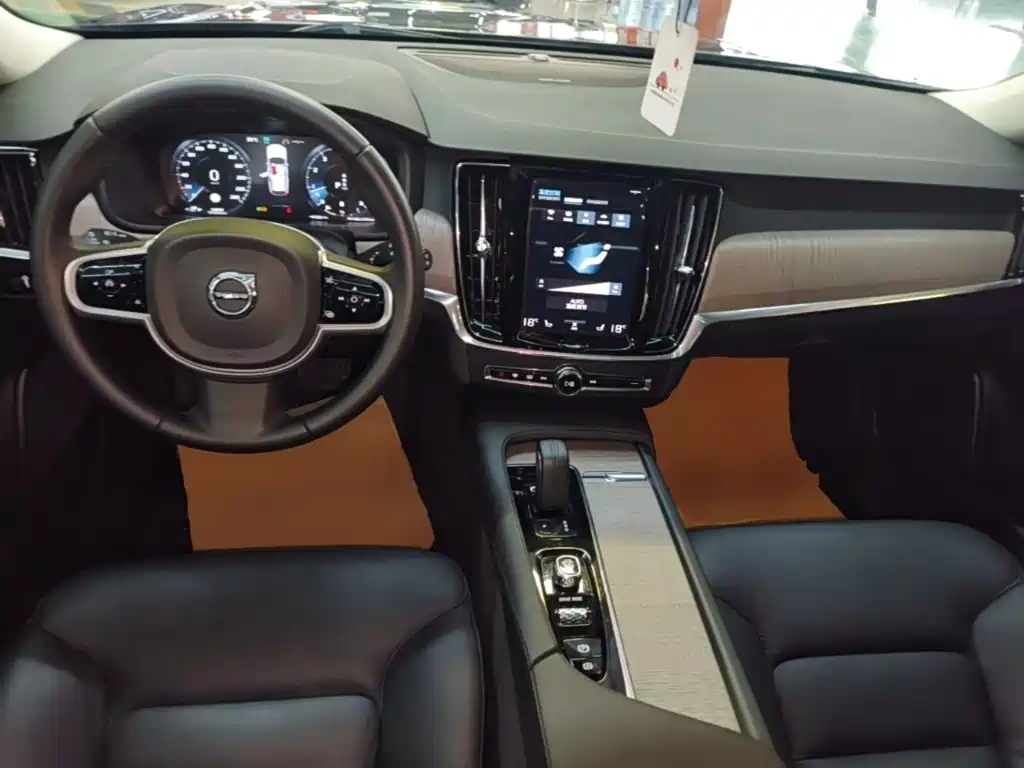 Volvo V90 2021 2021 Model Cross Country B5 AWD Smart Edition