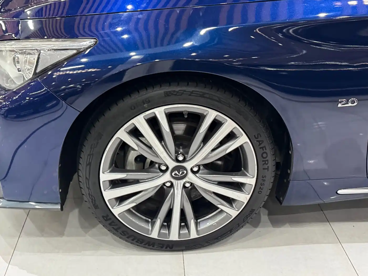 Фото 9 - Infiniti Q50L