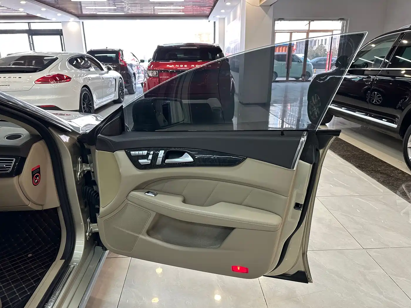 Mercedes-Benz CLS 2012 CLS 300 CGI фото 13