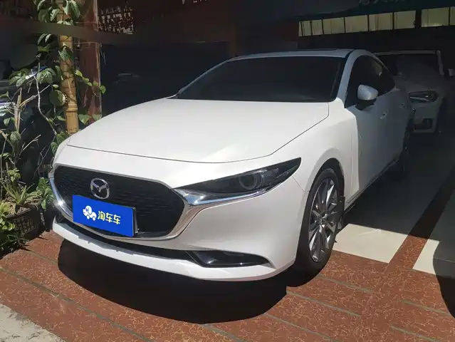 Mazda 3 Axela 2025