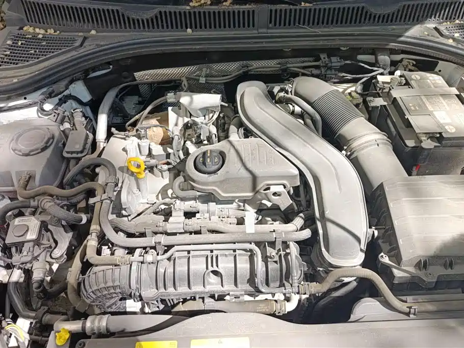 Volkswagen Sagitar 2023 300TSI DSG Surpassing Edition фото 10