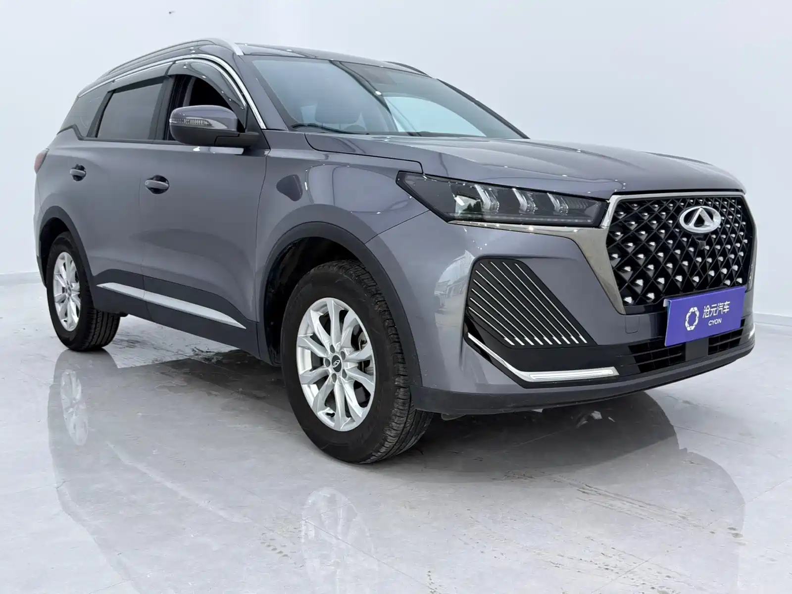 Photo 2 - Chery Tiggo 7