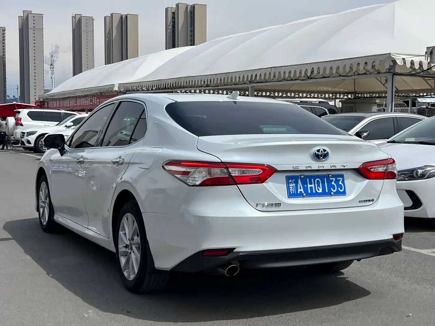 Toyota Camry 2021 Hybrid 2.5HGVP Leading Edition фото 6