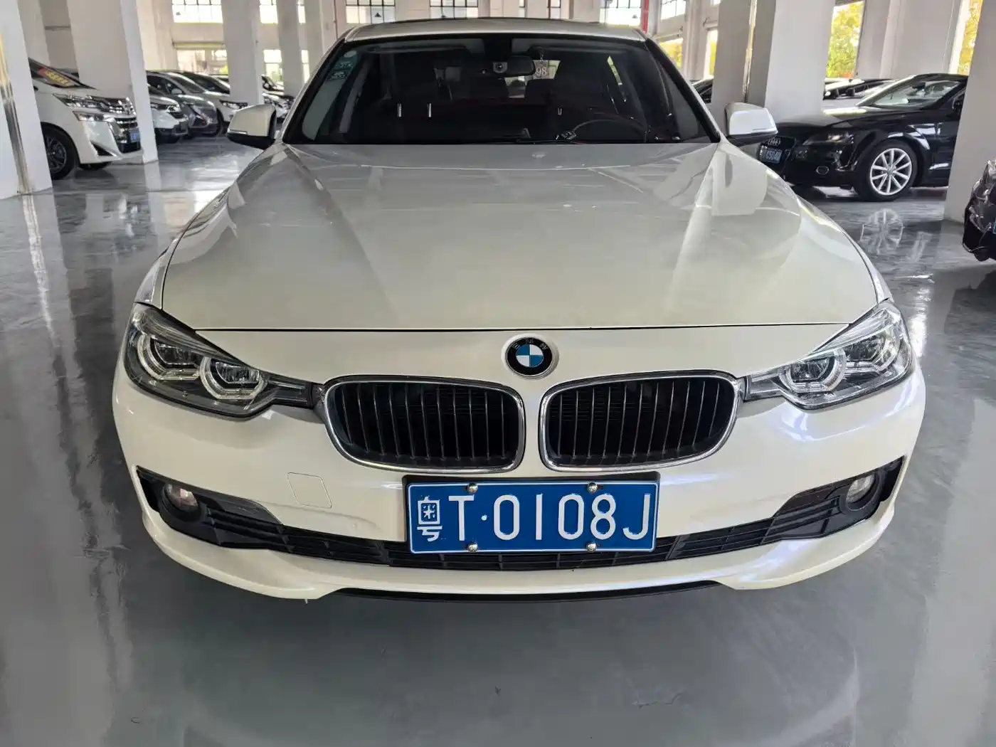 BMW 3 Series 2016 320Li Progressive фото 2