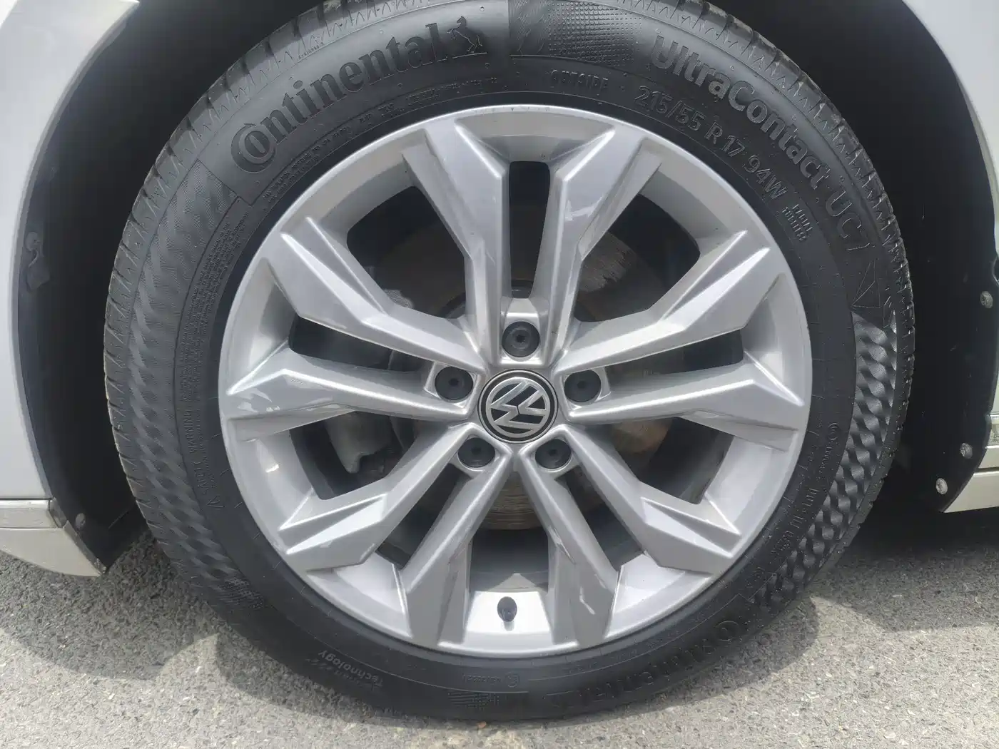 Volkswagen Magotan 2018 Facelift 330TSI DSG Luxury фото 5