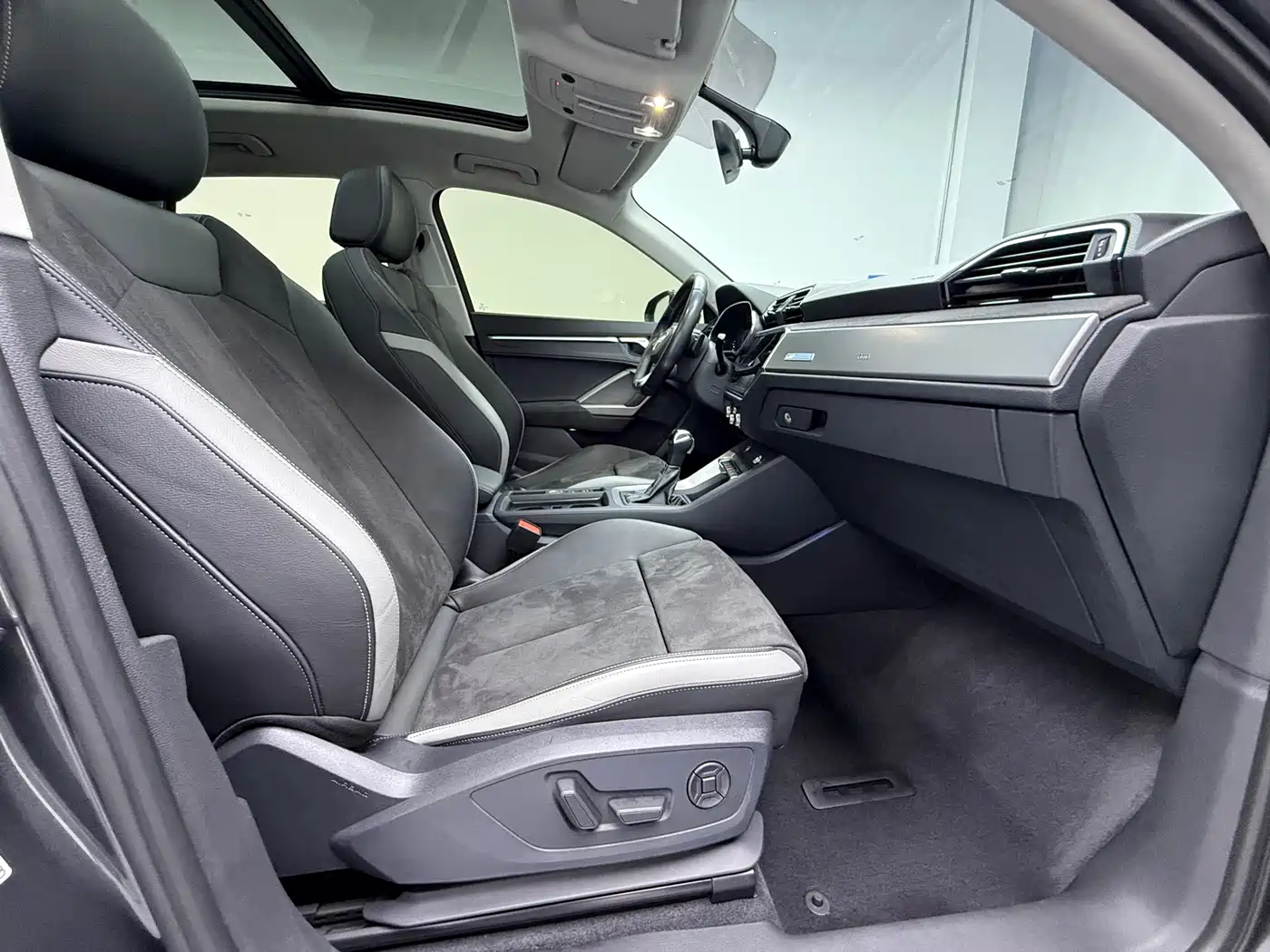 Audi Q3 2022 35 TFSI Fashion Dynamic фото 13