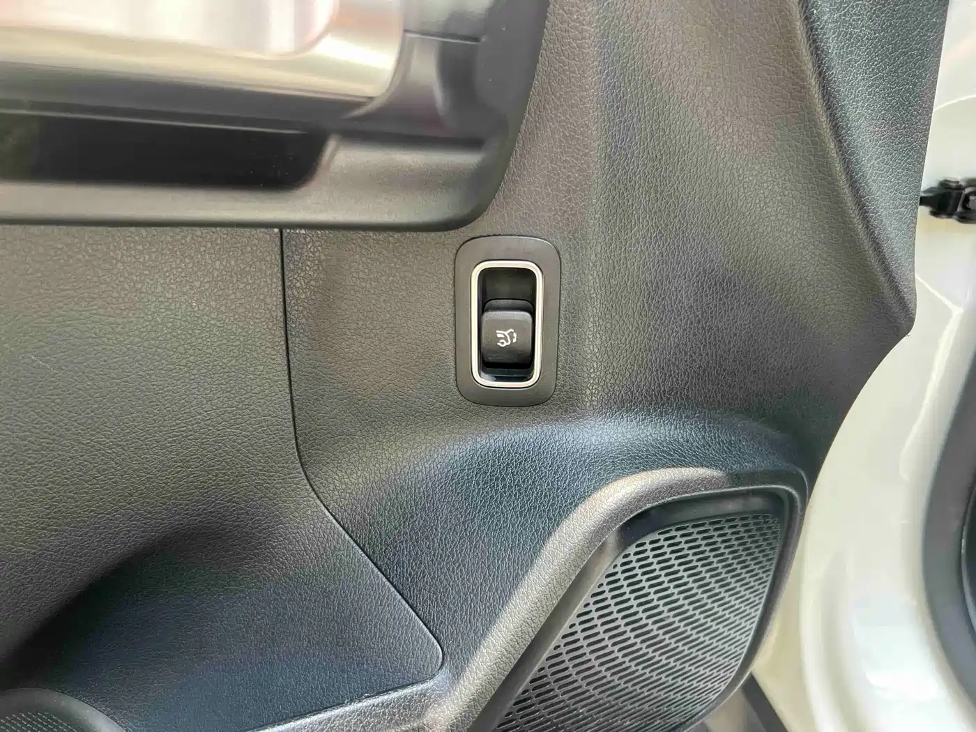 Mercedes-Benz GLB 2021 GLB 200 Dynamic фото 27