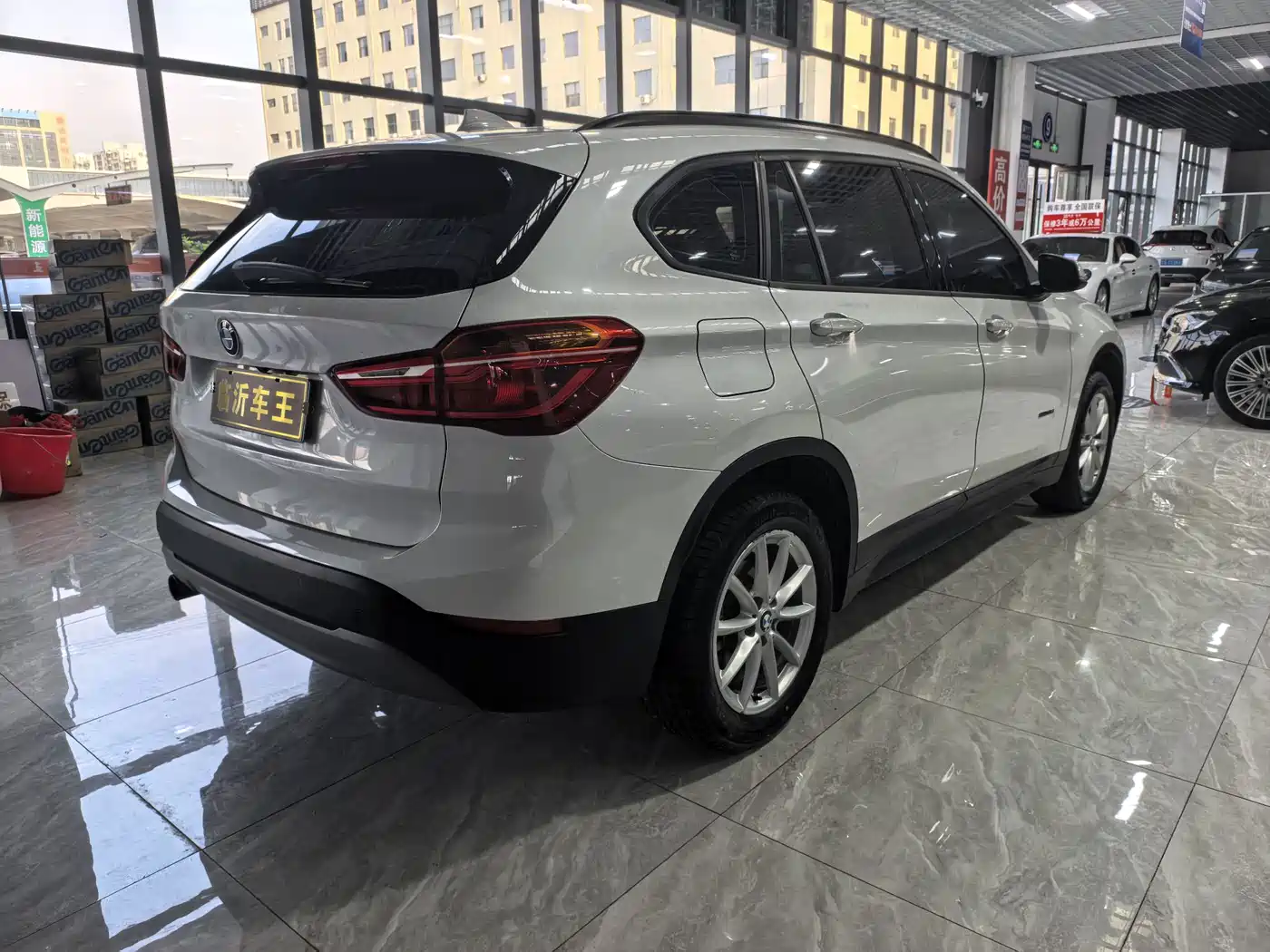 BMW X1 2016 sDrive18Li Fashion Model фото 9