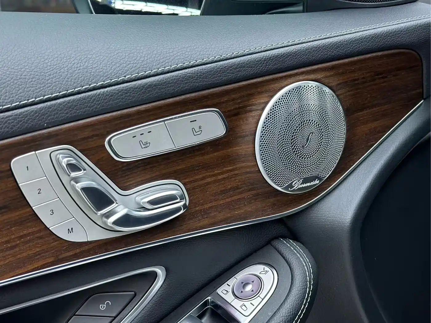 Mercedes-Benz GLC 2021 GLC 300 L 4MATIC Luxury фото 8