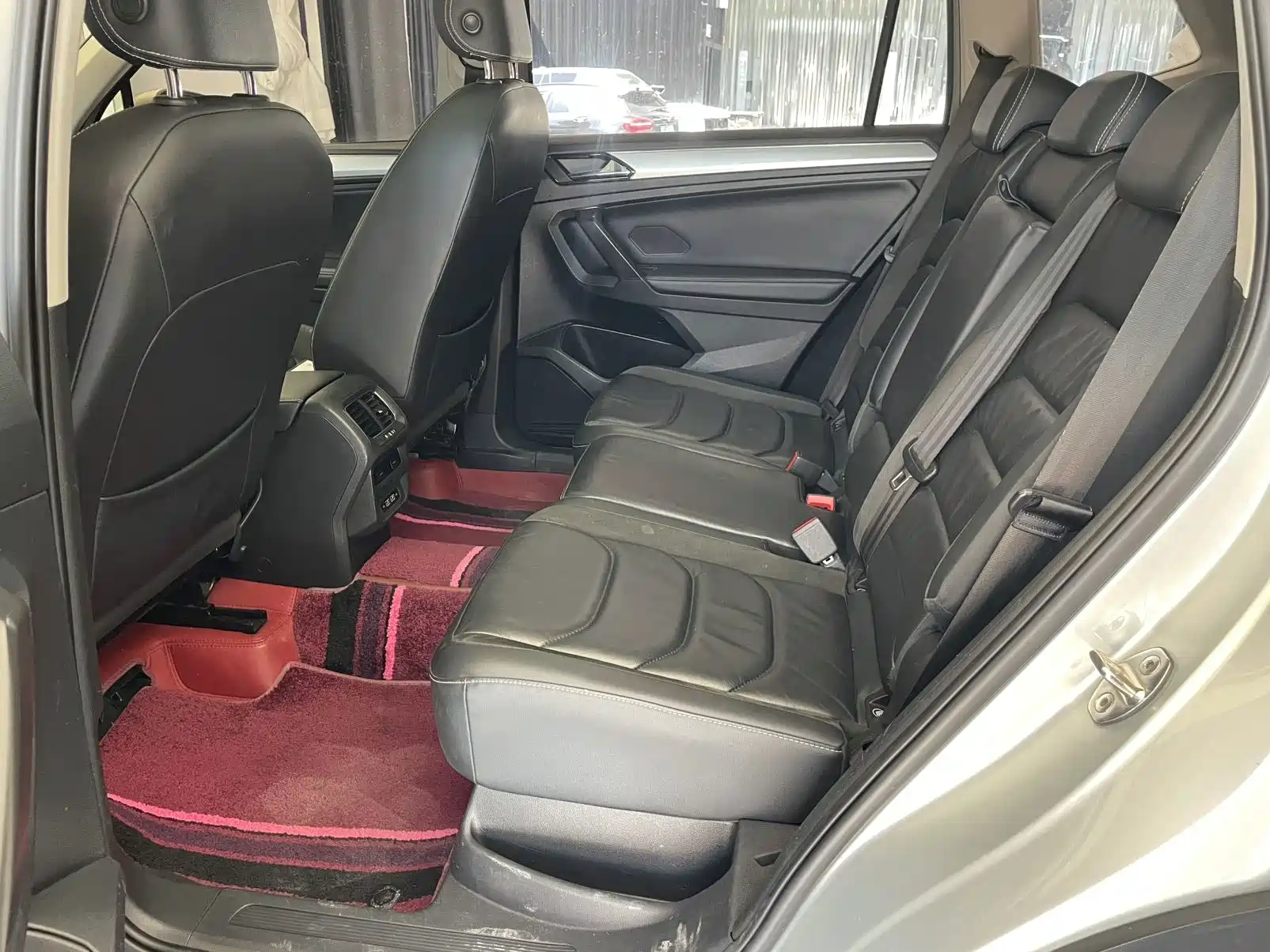 Фото 8 - Volkswagen Tiguan L