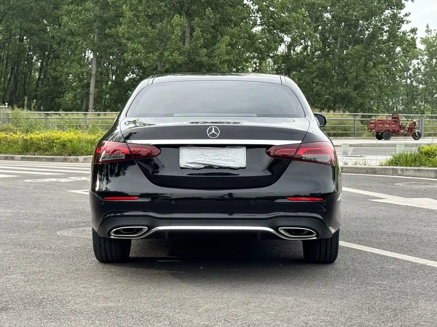 Mercedes-Benz E-Class 2022 E 260 L Sport фото 14