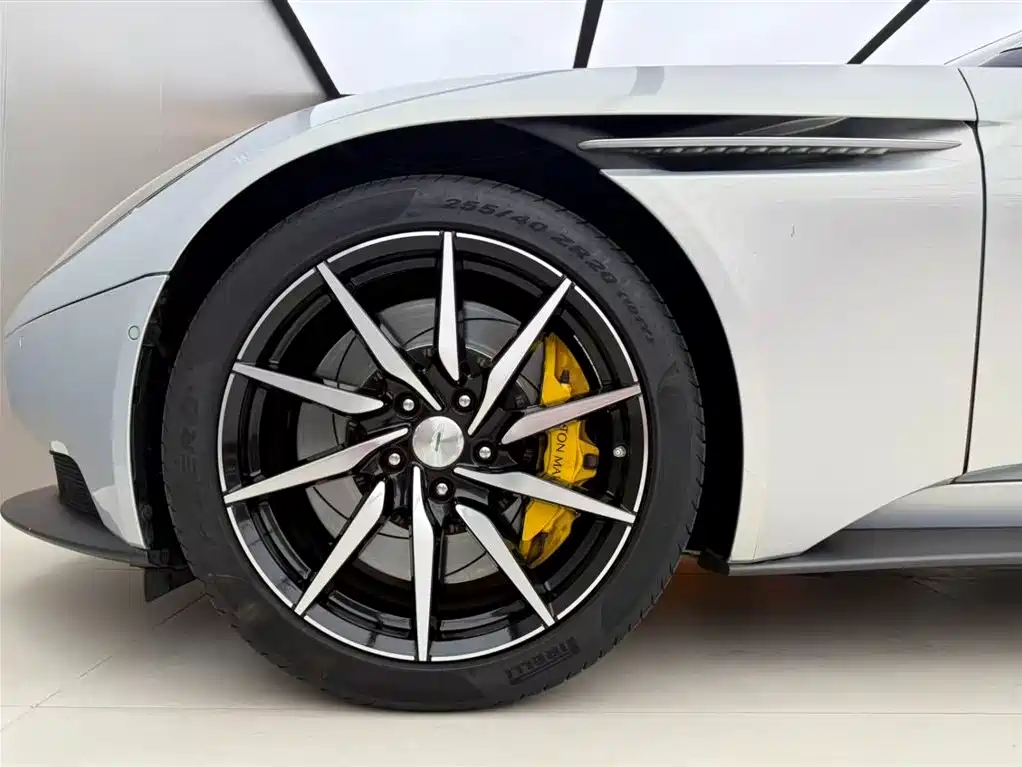 Aston Martin DB11 2019 2019 Model 4.0T V8 Coupe