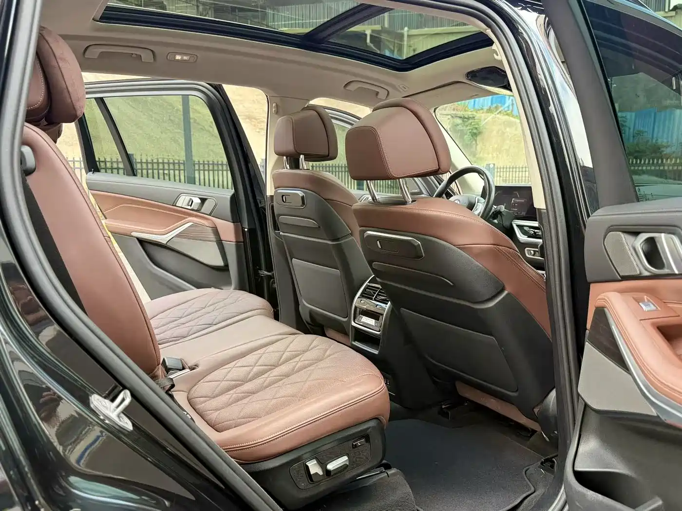 BMW X7 2023 xDrive40i Leading Luxury Package фото 6