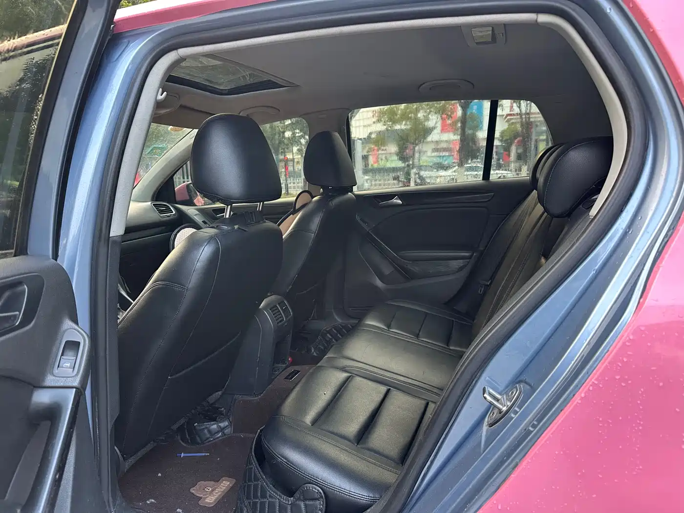 Volkswagen Golf 2010 1.4TSI Auto Comfort фото 7