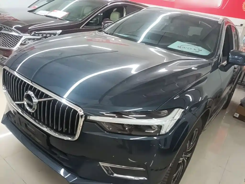 Фото 2 - Volvo XC60