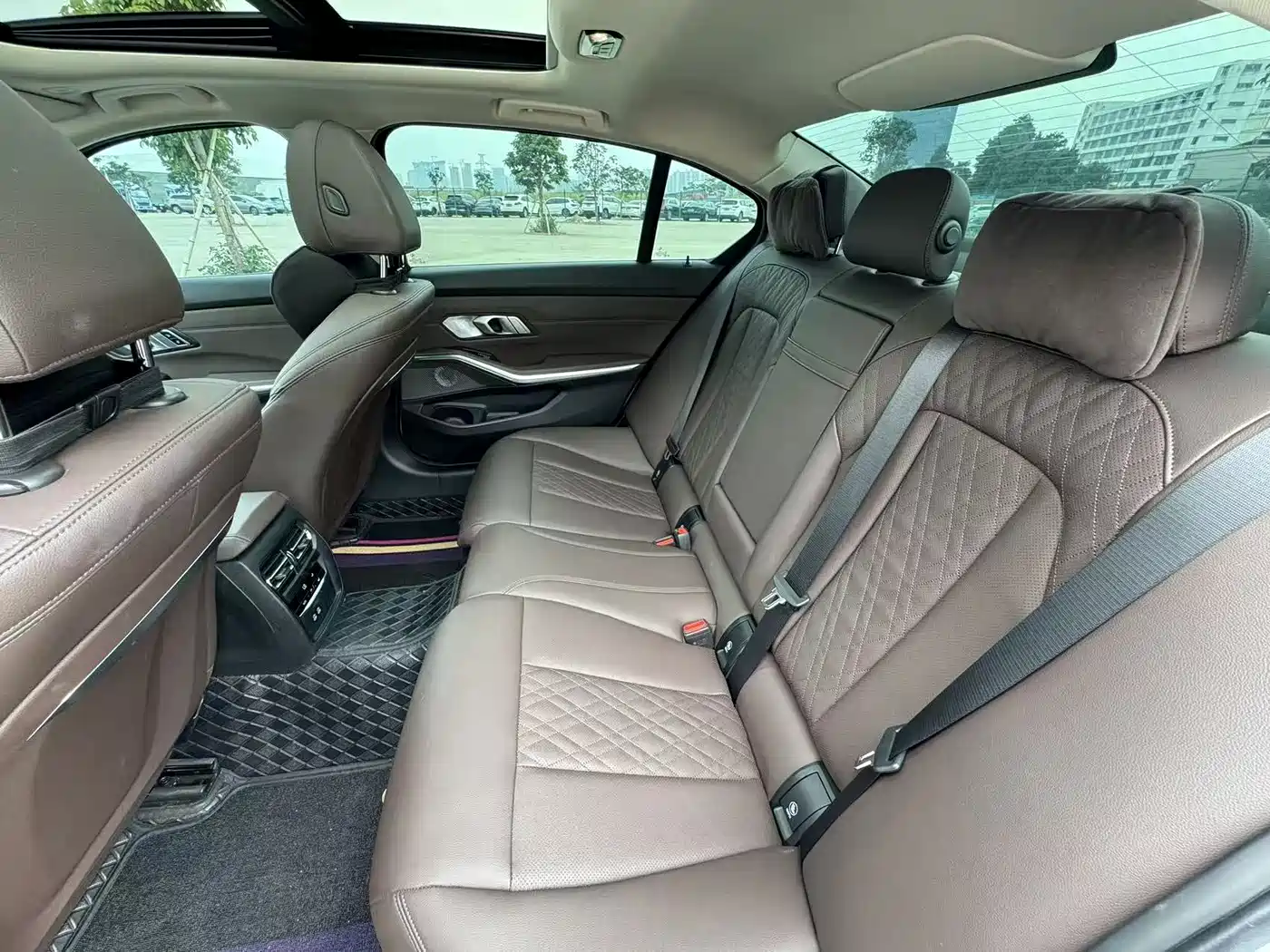 BMW 3 Series 2023 320Li M Sport Package фото 16