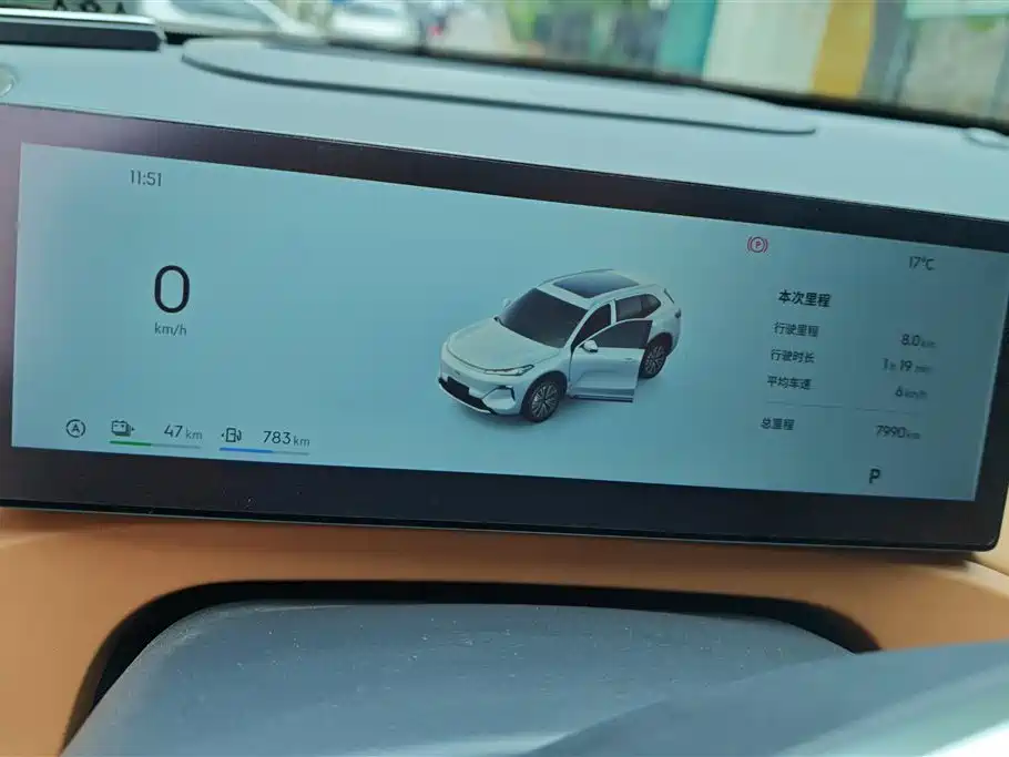 Geely Galaxy Galaxy Starship 7 EM-i 2025 Model 120km Explorer+ Edition фото 13