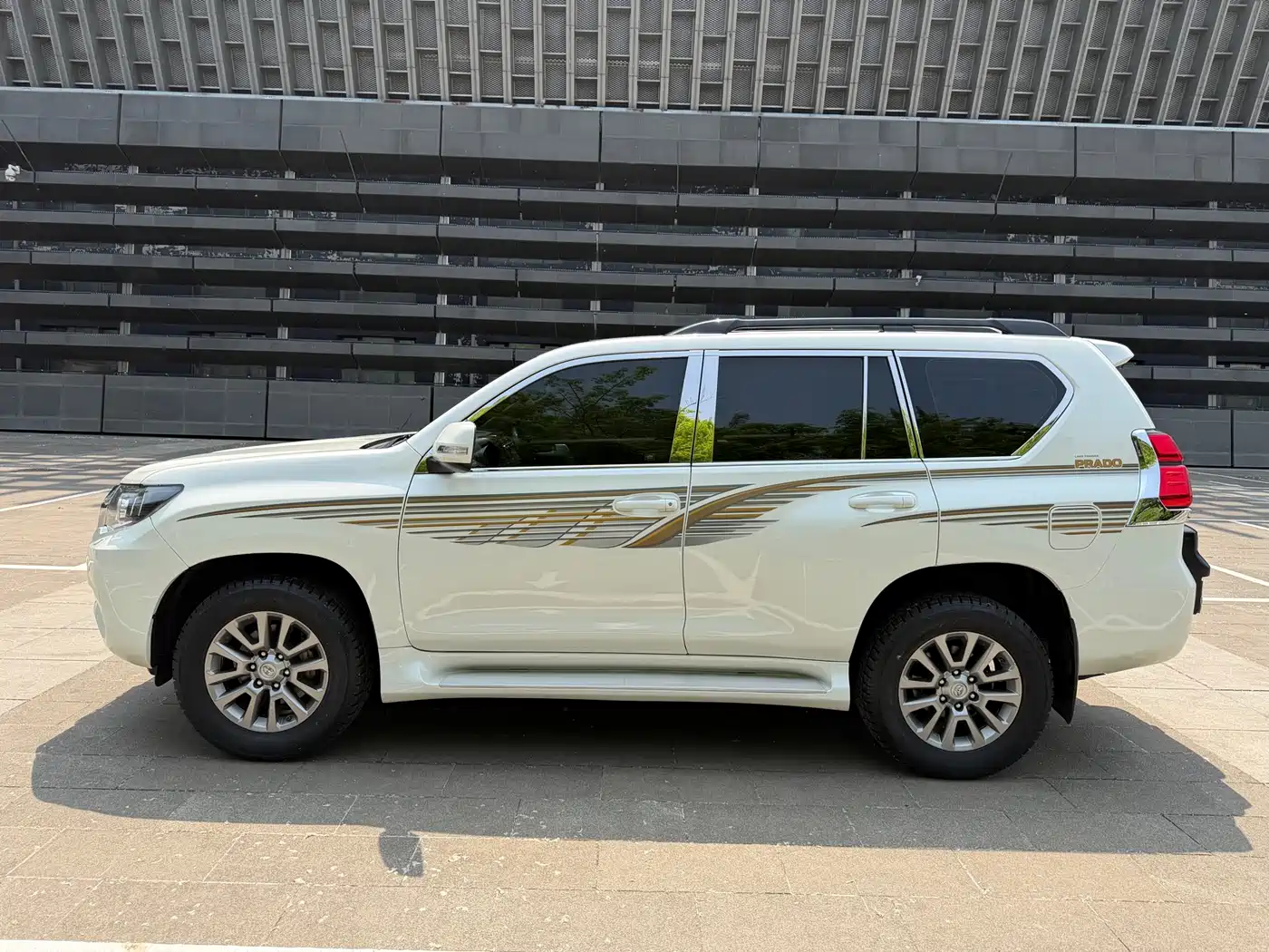 Toyota Prado 2018 3.5L Auto TX фото 5