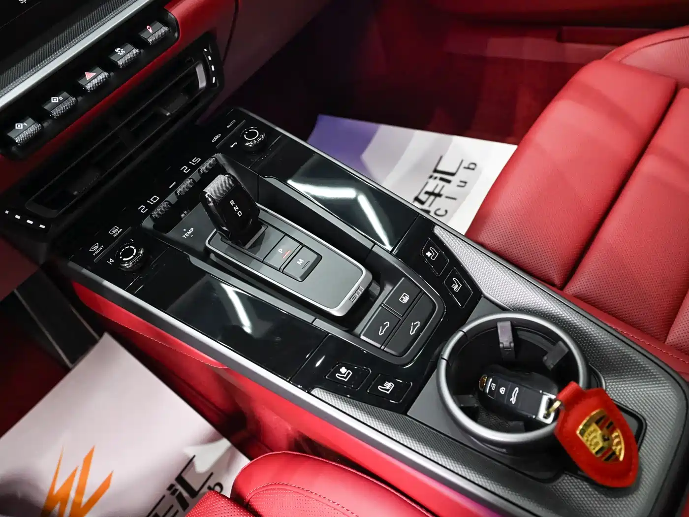 Porsche 911 2023 Carrera 3.0T фото 13