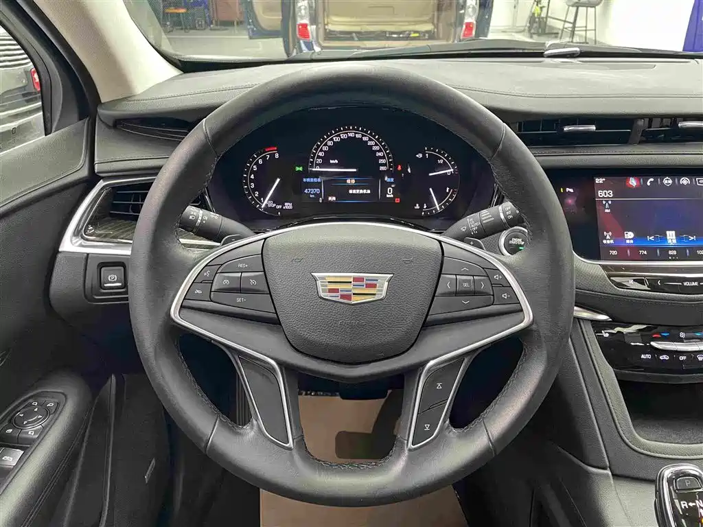 Cadillac XT5 2016 2016 28T AWD Luxury Model
